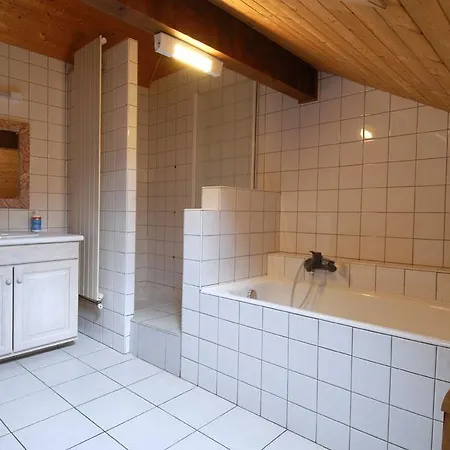 D'hote L'etringa Bed & Breakfast *